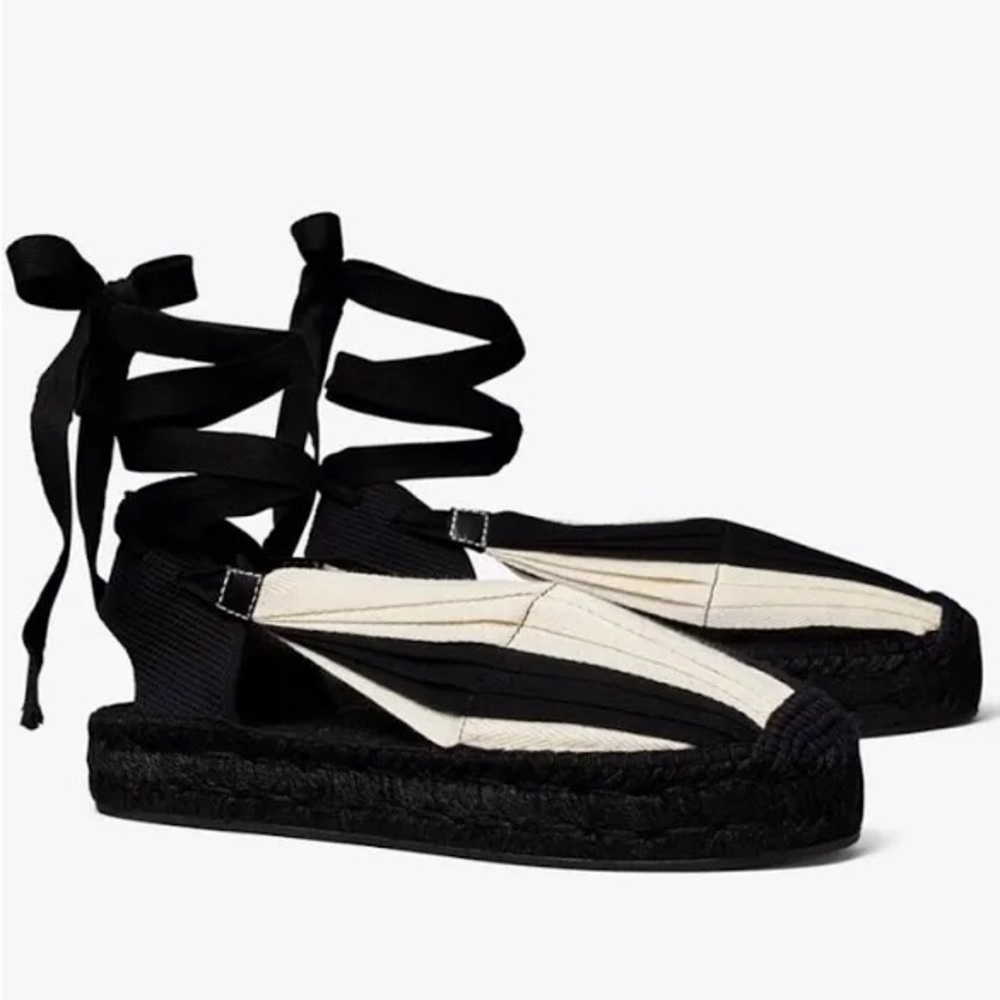 NWOT Tory Burch Black and Cream Espadrilles